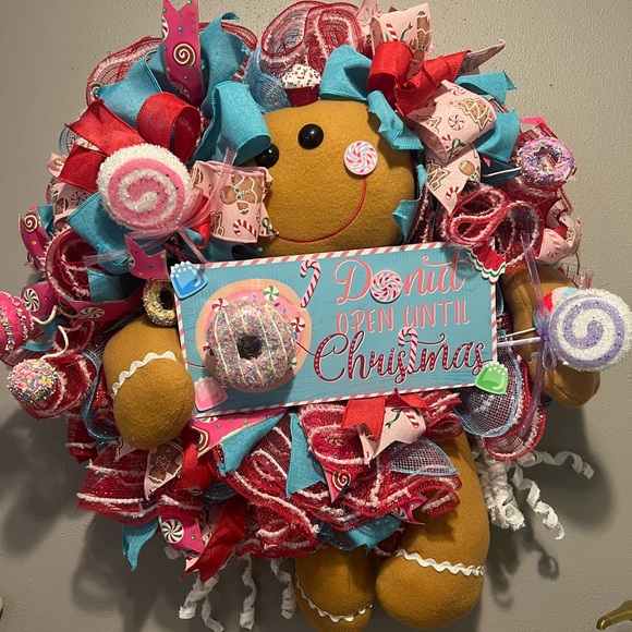 Gingerbread wreath - Picture 8 of 12